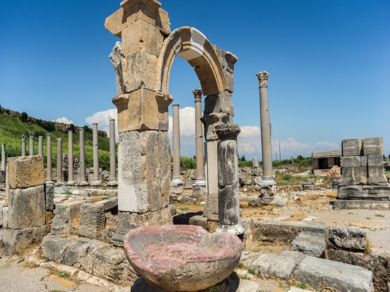 Visite de la ville ancienne de Perge