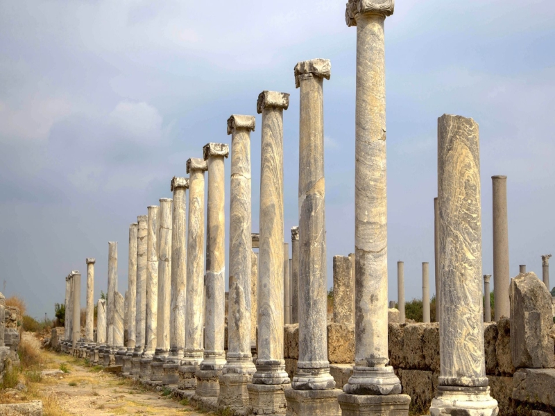 Visite de la ville ancienne de Perge