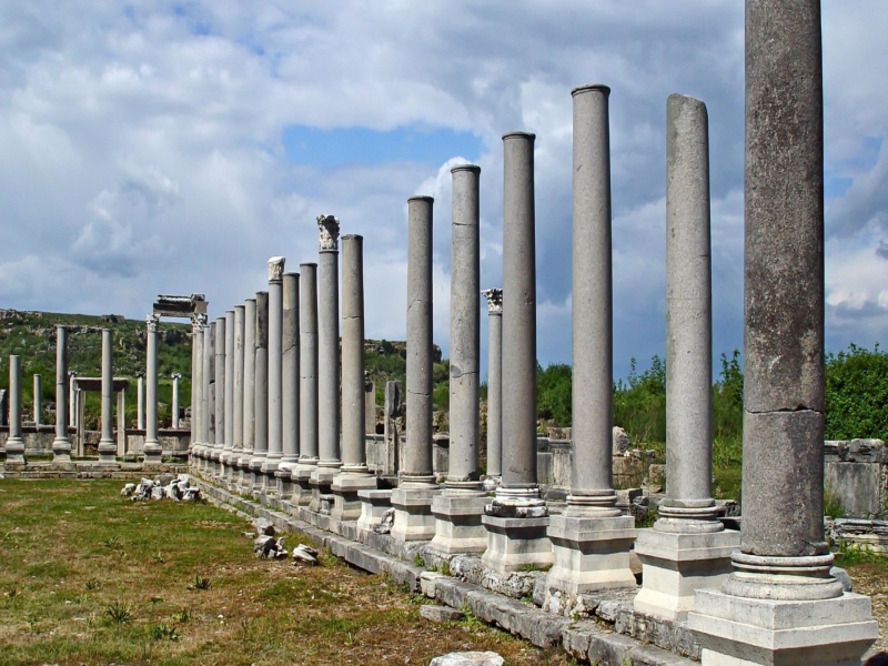 Visite de la ville ancienne de Perge