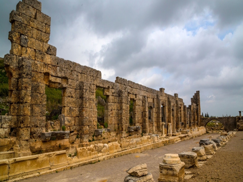 Visite de la ville ancienne de Perge