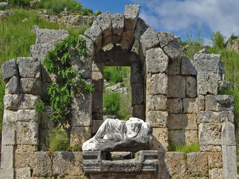 Visite de la ville ancienne de Perge