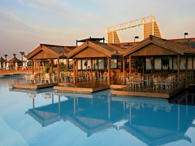 Limak Lara Deluxe Hotel & Resort